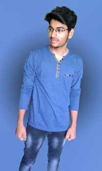 seventh image of akash tripathi