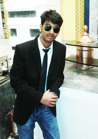 forth image of akash tripathi